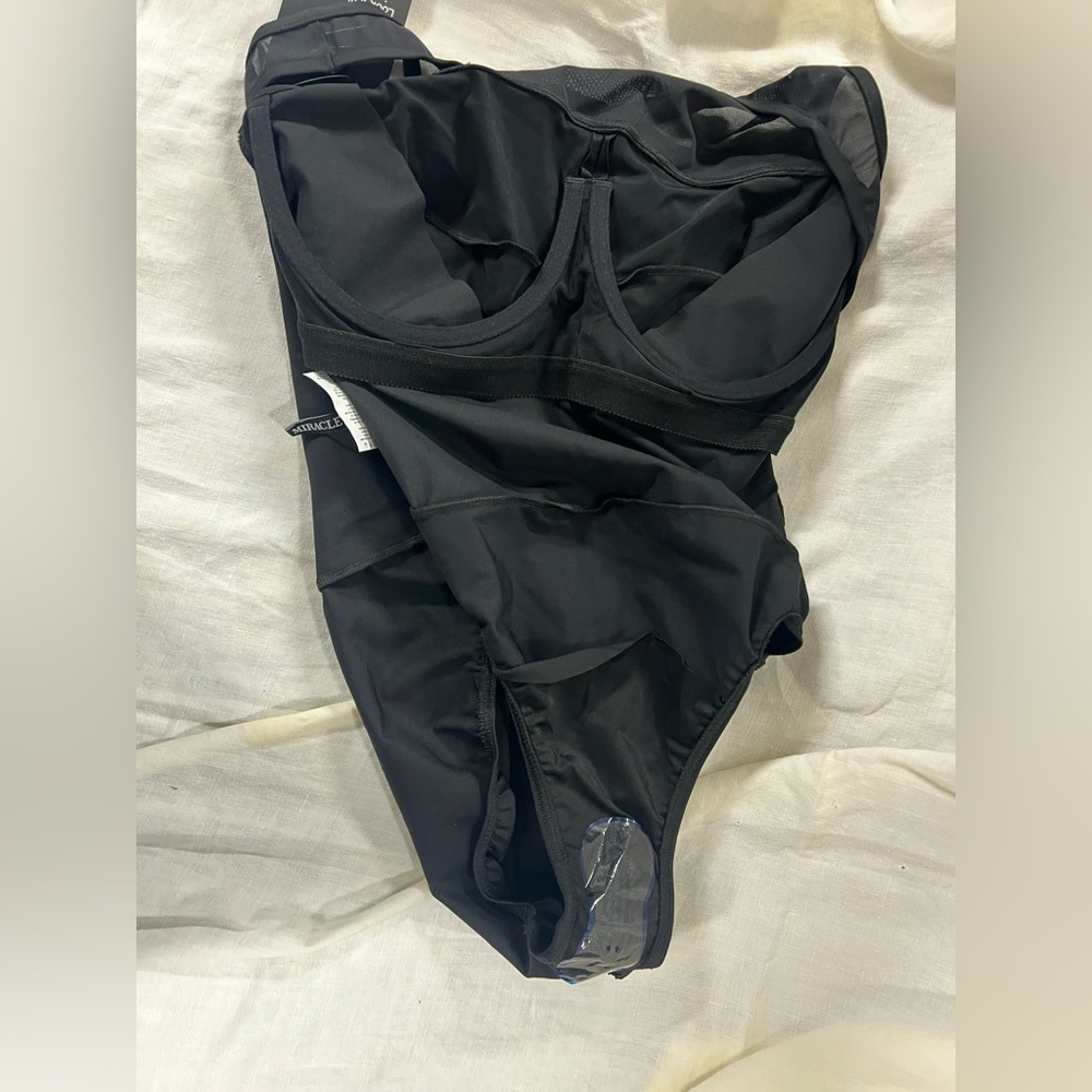 Miraclesuit Classic Black Swimsuit - Picture 9 of 9